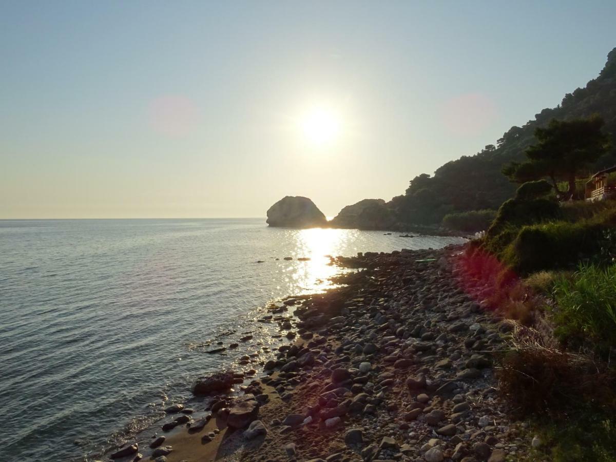 Vila Josef And Marina House Agios Gordios  Exteriér fotografie