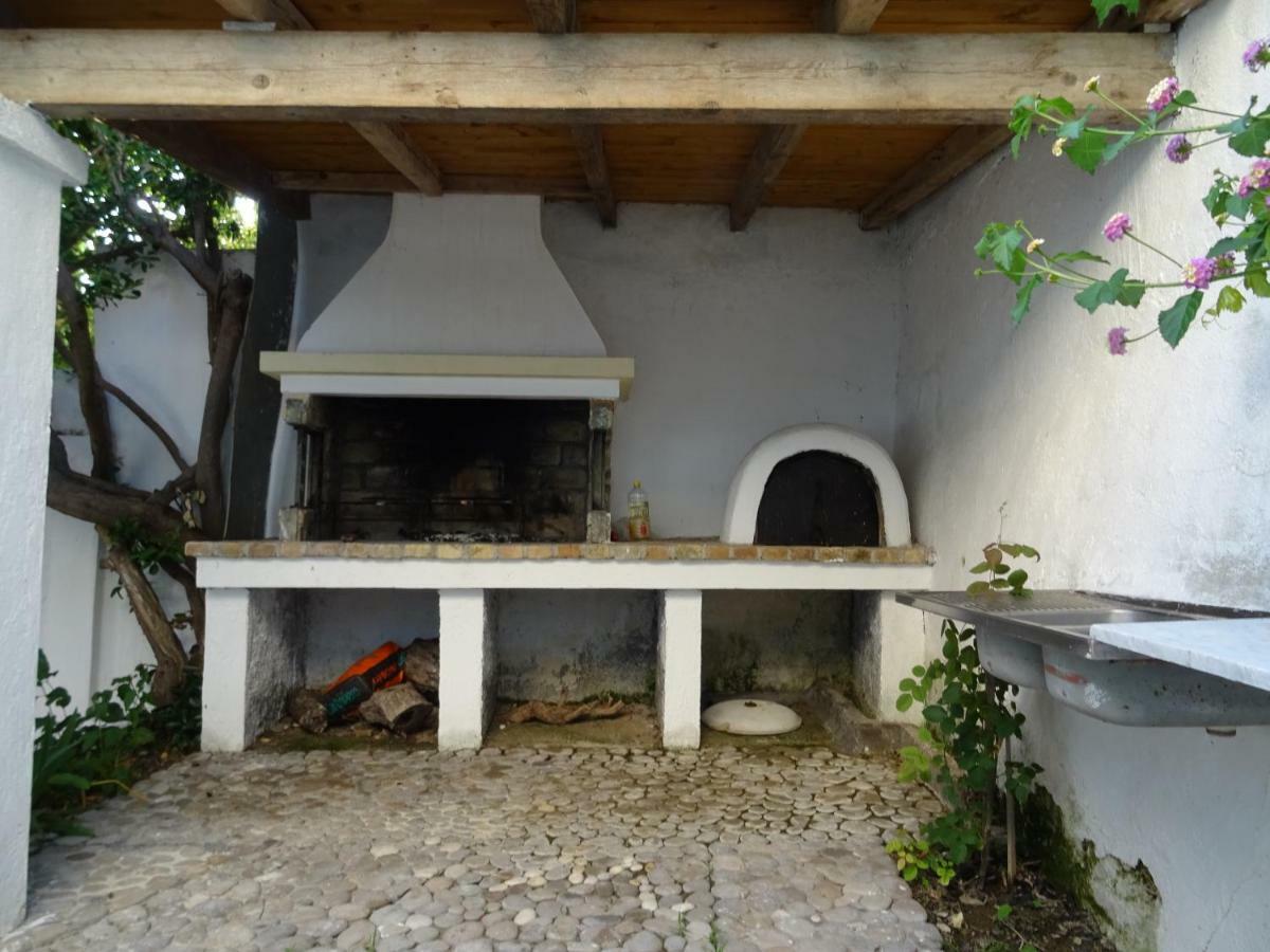 Vila Josef And Marina House Agios Gordios  Exteriér fotografie