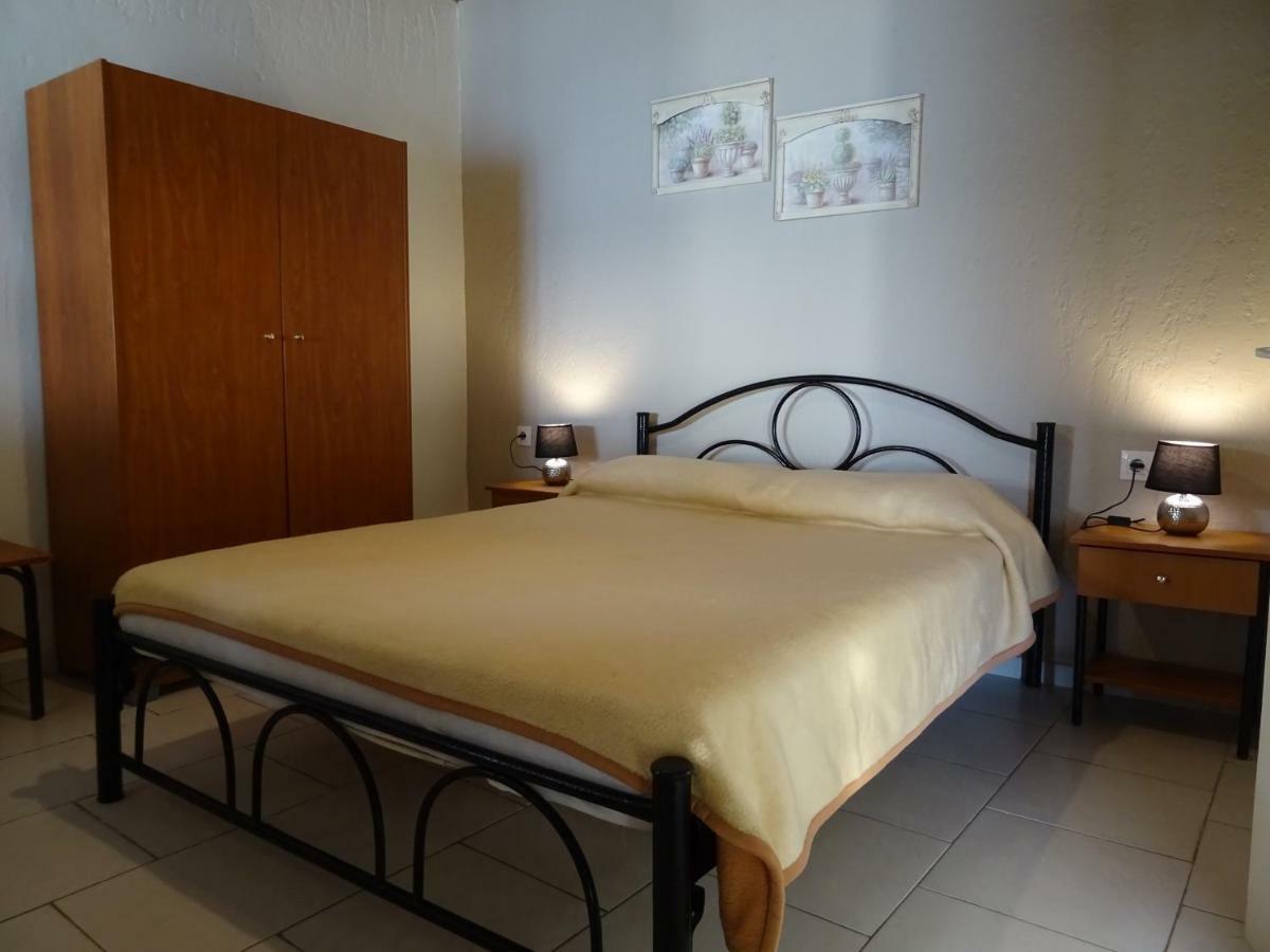 Vila Josef And Marina House Agios Gordios  Exteriér fotografie