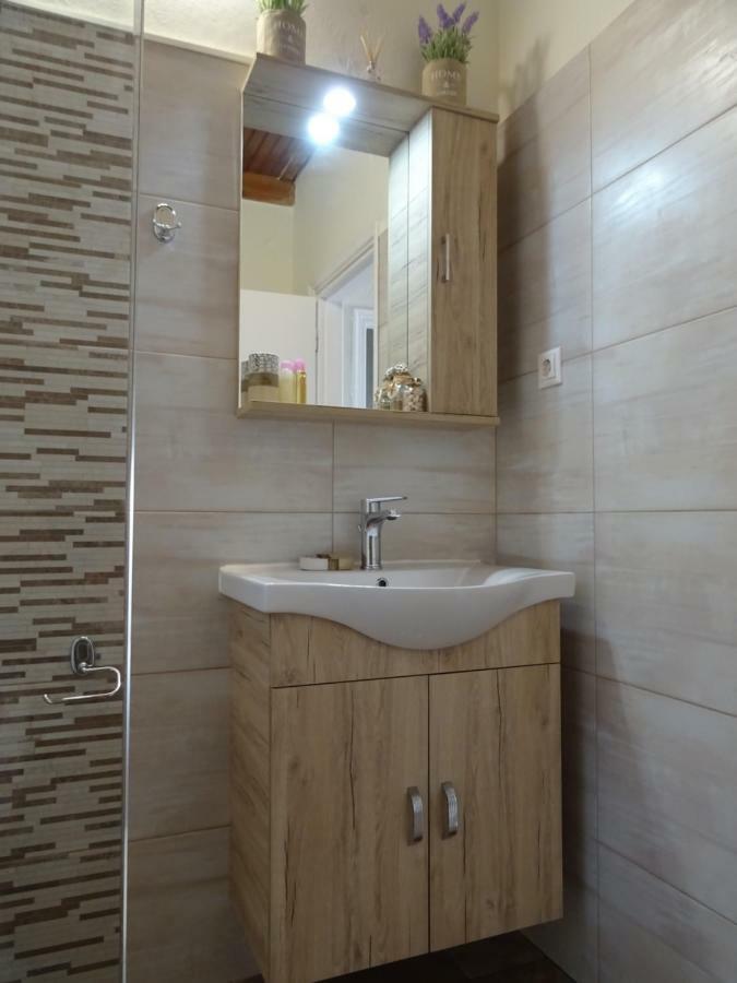 Vila Josef And Marina House Agios Gordios  Exteriér fotografie